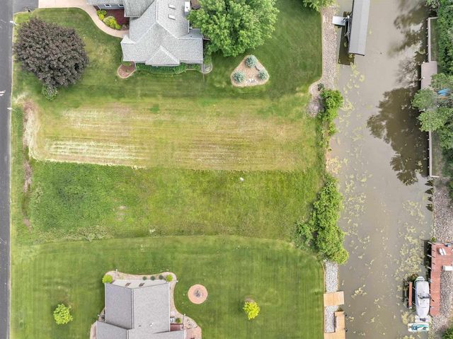KILLDEER LANE, Oshkosh, WI 54901
