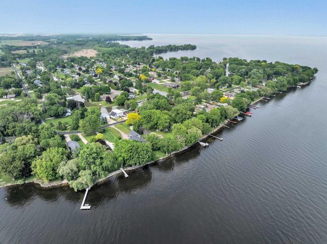 KILLDEER LANE, Oshkosh, WI 54901