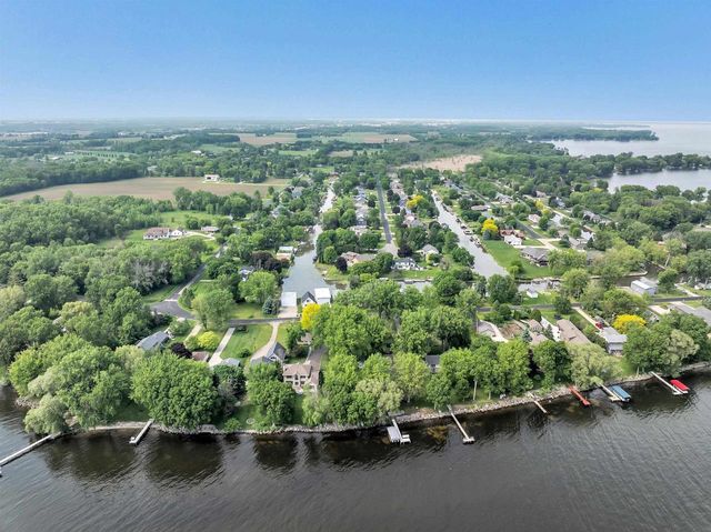 KILLDEER LANE, Oshkosh, WI 54901