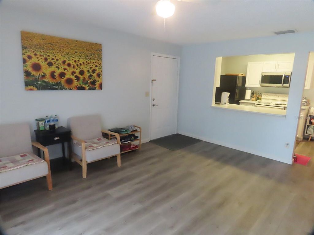 Image 3 of property listing at 3108 OAK TRAIL RUN 3108, Port Orange, FL 32127