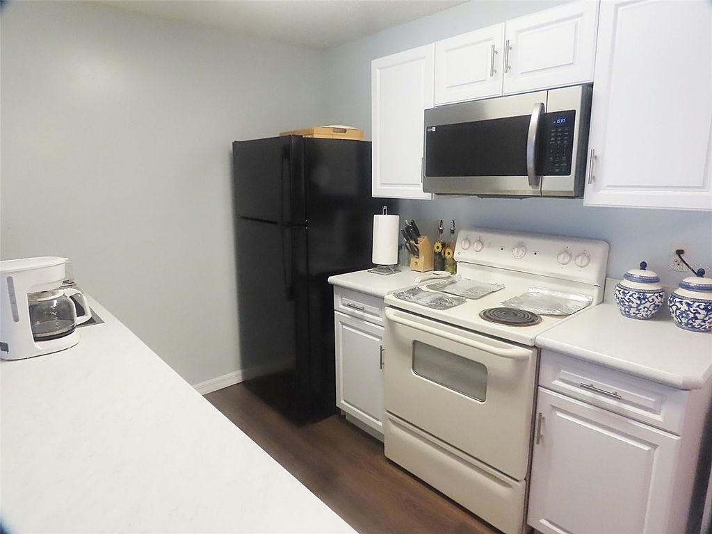 Image 6 of property listing at 3108 OAK TRAIL RUN 3108, Port Orange, FL 32127