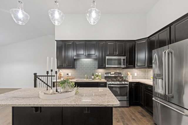 6195 Saunders Way, Westerville, OH 43081