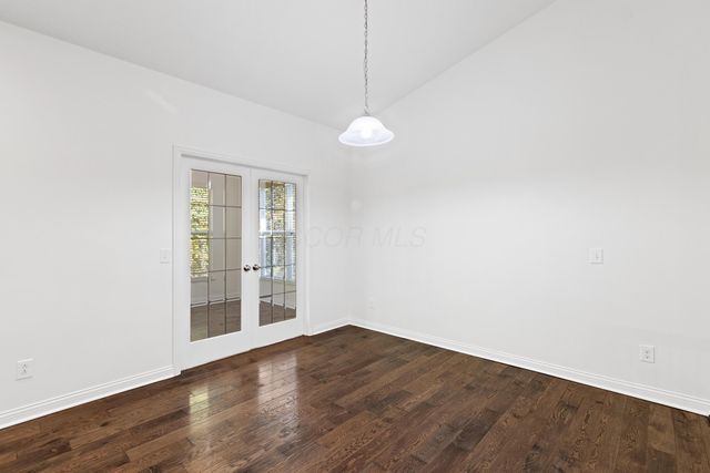 6195 Saunders Way, Westerville, OH 43081