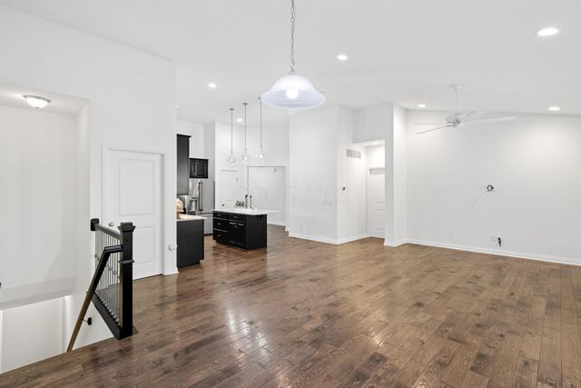 6195 Saunders Way, Westerville, OH 43081