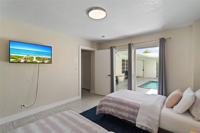 1518-1520 NE 51st Street, Fort Lauderdale, FL 33334