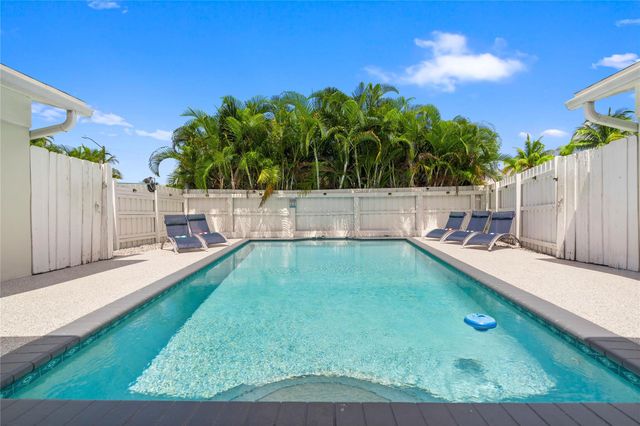 1518-1520 NE 51st Street, Fort Lauderdale, FL 33334