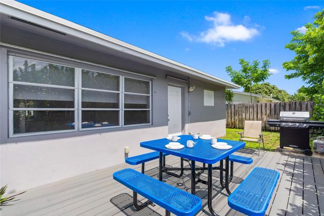 1518-1520 NE 51st Street, Fort Lauderdale, FL 33334