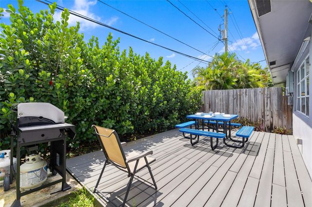 1518-1520 NE 51st Street, Fort Lauderdale, FL 33334