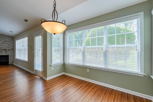831 Vandenburg Drive, Boiling Springs, SC 29316