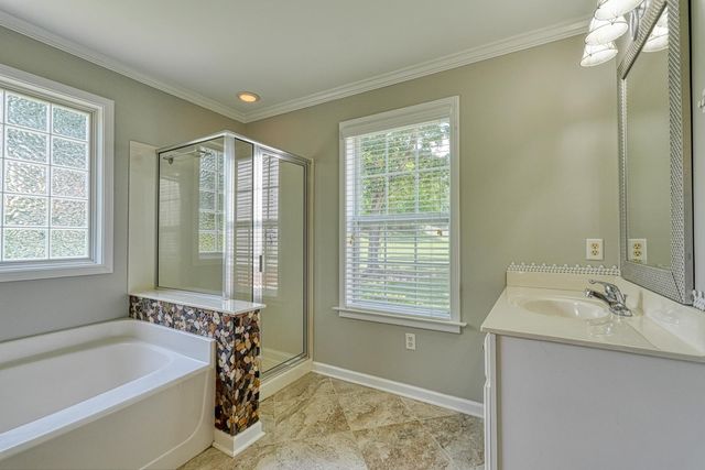 831 Vandenburg Drive, Boiling Springs, SC 29316