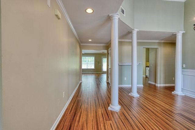 831 Vandenburg Drive, Boiling Springs, SC 29316