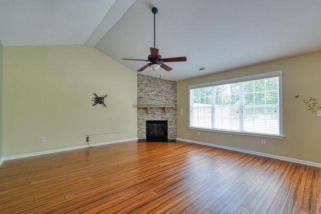 831 Vandenburg Drive, Boiling Springs, SC 29316