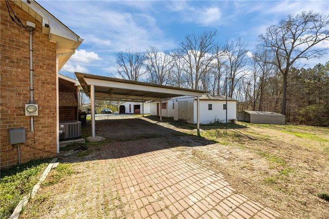 4027 Old Lexington Road, Asheboro, NC 27205