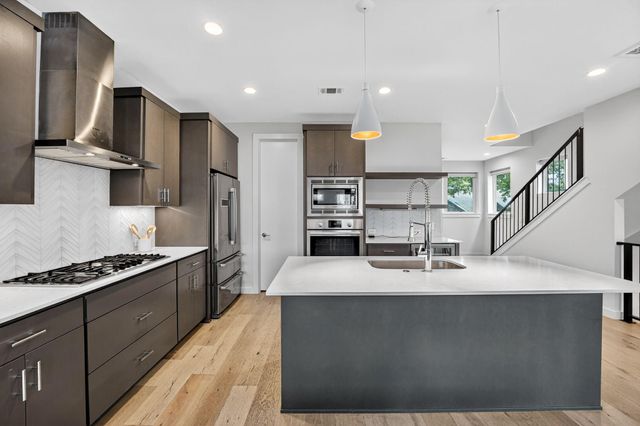 2301 Bluebonnet LN 5, Austin, TX 78704