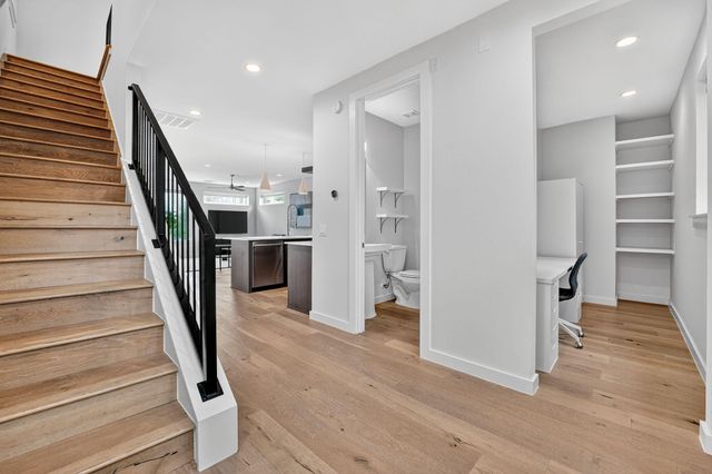 2301 Bluebonnet LN 5, Austin, TX 78704