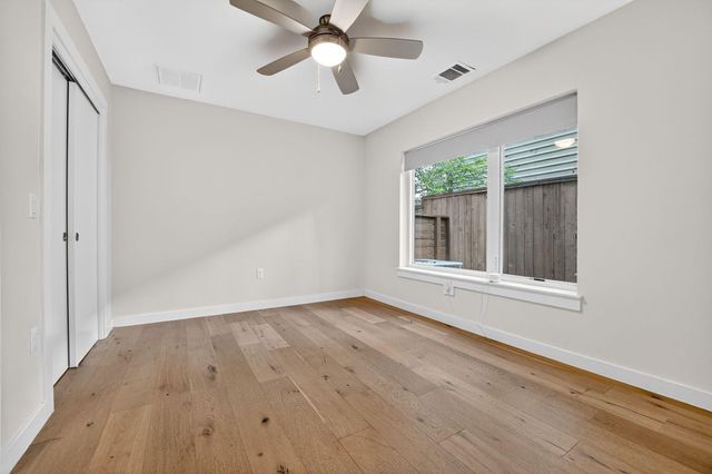 2301 Bluebonnet LN 5, Austin, TX 78704