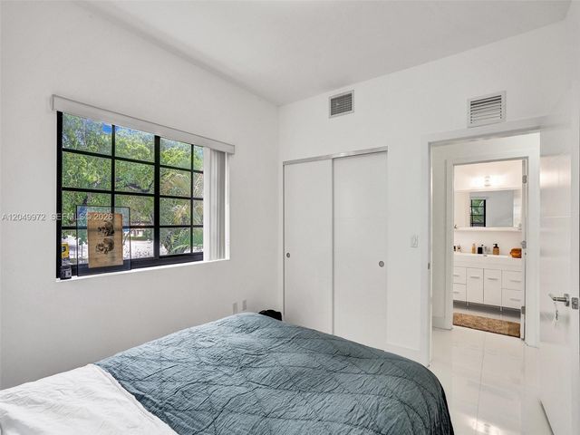 1901 S Le Jeune Road 3, Coral Gables, FL 33134