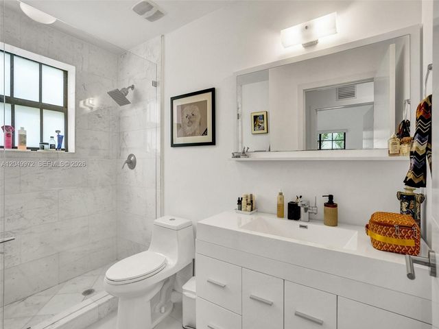 1901 S Le Jeune Road 3, Coral Gables, FL 33134