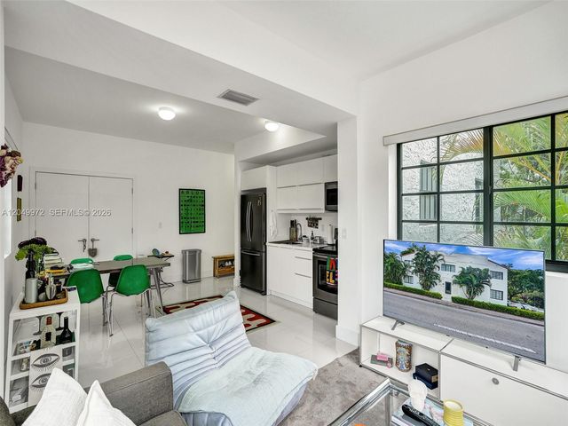 1901 S Le Jeune Road 3, Coral Gables, FL 33134
