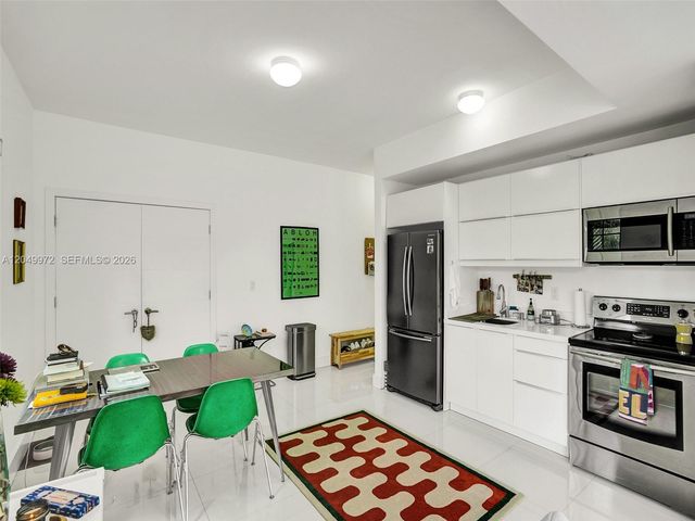 1901 S Le Jeune Road 3, Coral Gables, FL 33134