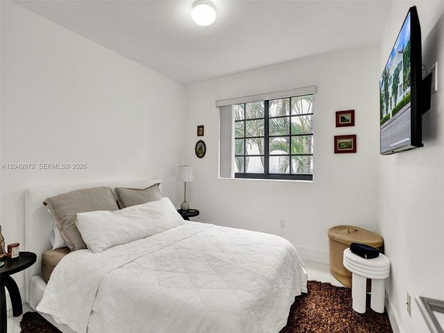 1901 S Le Jeune Road 3, Coral Gables, FL 33134