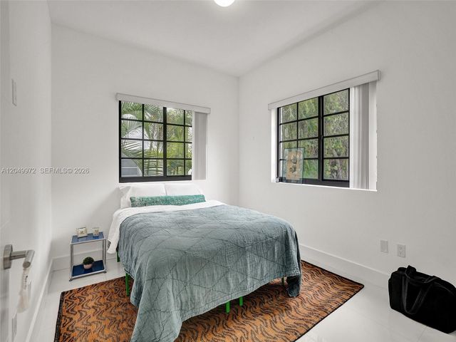 1901 S Le Jeune Road 3, Coral Gables, FL 33134