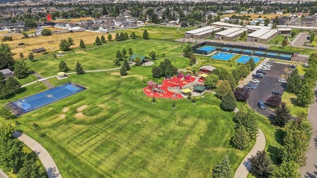 17422 E Maxwell Ave, Greenacres, WA 99016