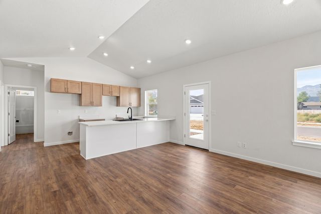 17422 E Maxwell Ave, Greenacres, WA 99016