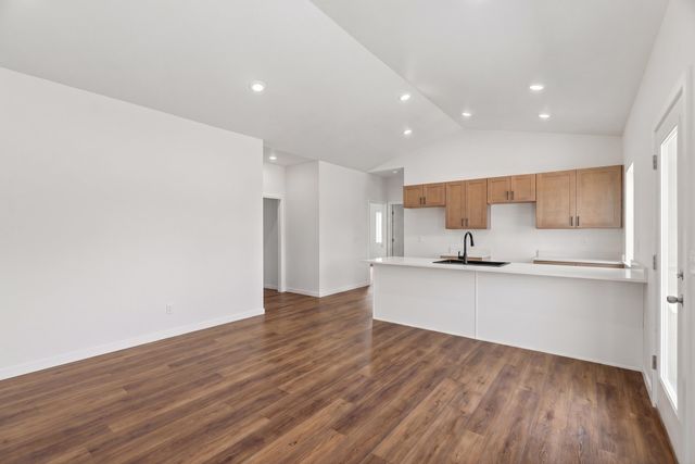 17422 E Maxwell Ave, Greenacres, WA 99016