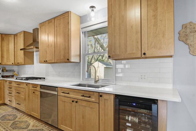 518 Hilton Drive, Madison, WI 53711