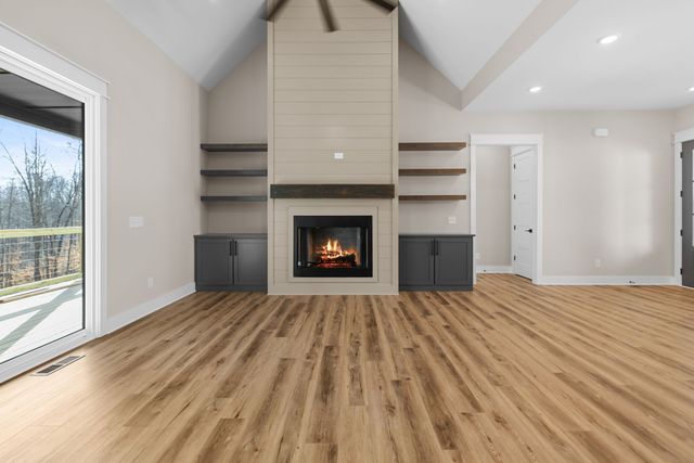 53 Jordan Dr, Estill Springs, TN 37330