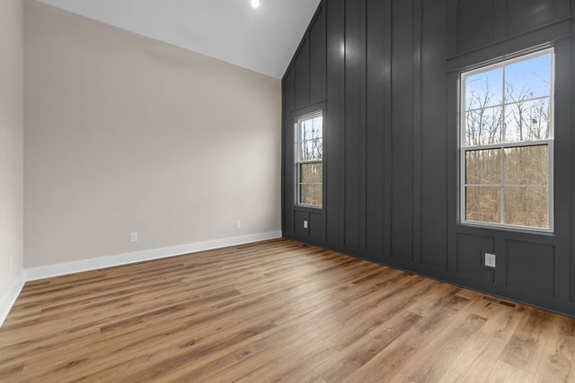 53 Jordan Dr, Estill Springs, TN 37330