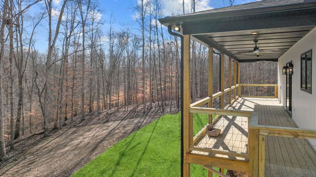 53 Jordan Dr, Estill Springs, TN 37330