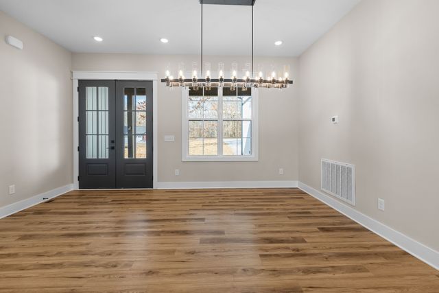 53 Jordan Dr, Estill Springs, TN 37330