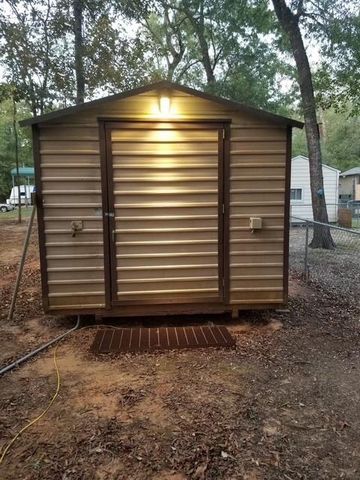 360 Oakridge, Livingston, TX 77351