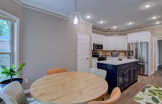 2900 Mossy Creek Drive, Little Rock, AR 72211