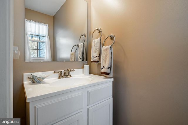 300 REVERE CT, Coatesville, PA 19320