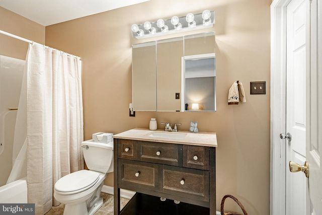 300 REVERE CT, Coatesville, PA 19320