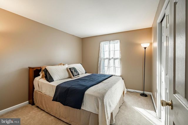 300 REVERE CT, Coatesville, PA 19320