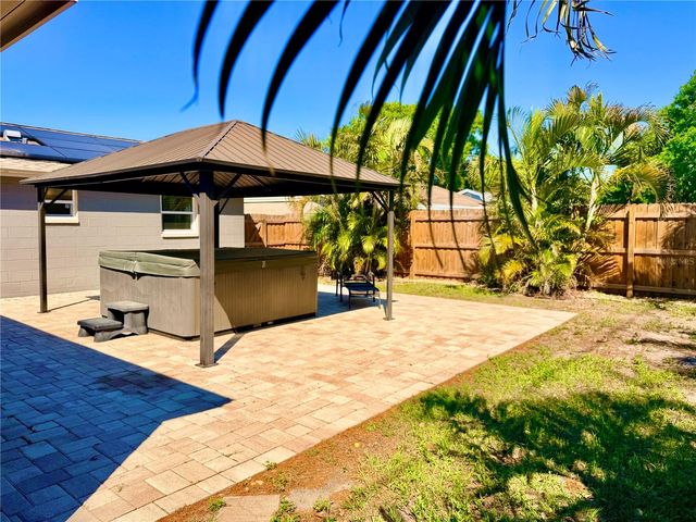 8428 91ST TERRACE, Seminole, FL 33777