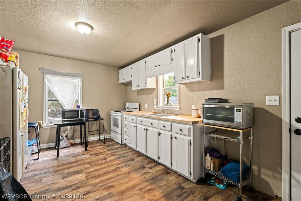 2909 Dale Drive 2909 Dale Drive