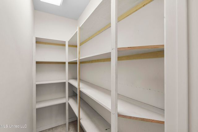 602 Audubon Point Drive, Brandon, MS 39047