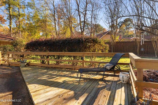602 Audubon Point Drive, Brandon, MS 39047
