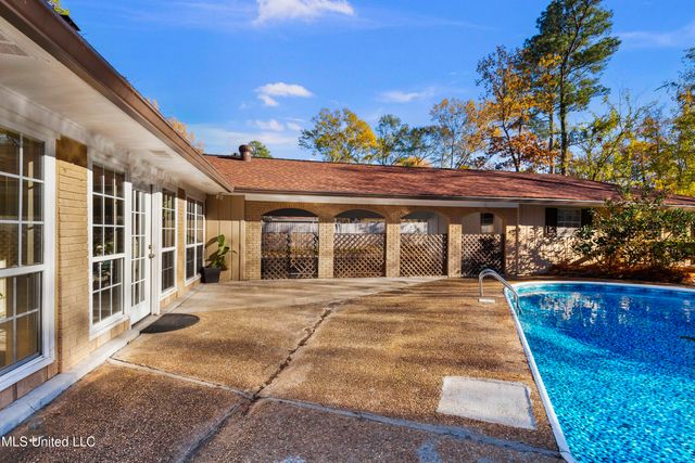 602 Audubon Point Drive, Brandon, MS 39047