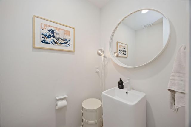 1425 Nantucket Drive B, Houston, TX 77057