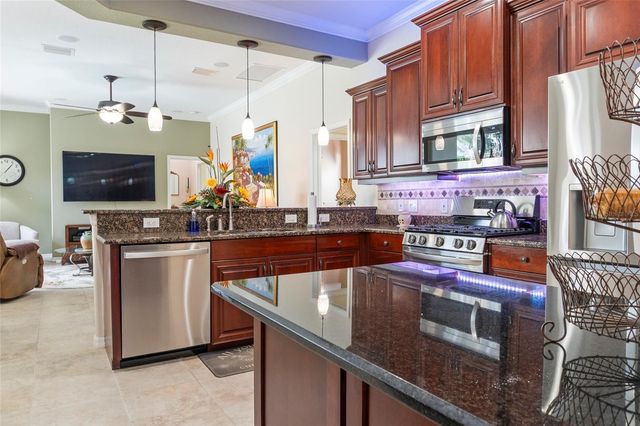 1872 COCONUT PALM CIRCLE, North Port, FL 34288