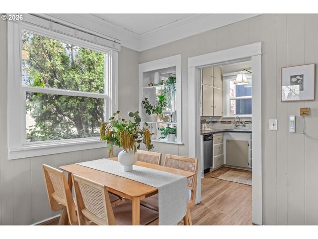 326 PEARL St, Oregon City, OR 97045