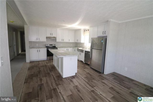 5020 OLD TIMBER RD, Stroudsburg, PA 18360