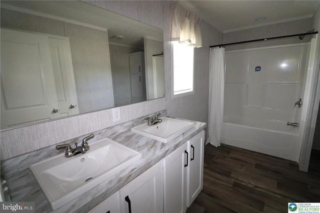 5020 OLD TIMBER RD, Stroudsburg, PA 18360