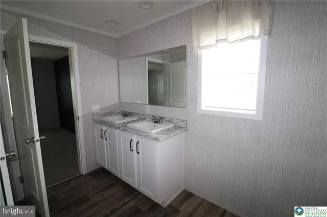 5020 OLD TIMBER RD, Stroudsburg, PA 18360
